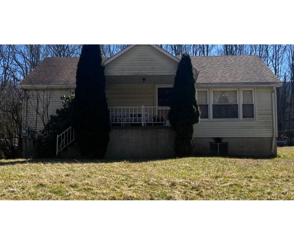 2 Bedroom on 28 Acres in Covington