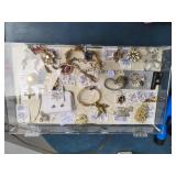 Vintage jewelry 