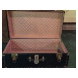 Old vintage Trunk $60
