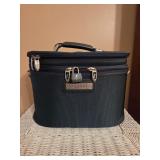 toiletry bag