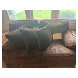 Loveseat & 3 pillows
