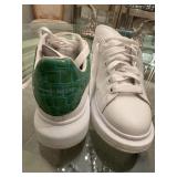 Alexander McQueen-10W