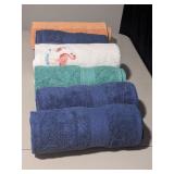 COLORFUL BEACH TOWELS