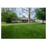 4 Bedroom on 1.72acres w/ 4 Car Garage, extra Heated Garage, Green House and over 2,800sqft Living S