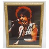 1041	BOB DYLAN FRAMED PHOTO W/ATTRIBUTED SIGNATURE ON PHOTO, APPROXIMATELY 9 IN X 11 IN OVERALL