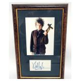 1131	BOB DYLAN FRAMED & MATTED PHOTO W/ATTRIBUTED SIGNATURE, APPROXIMATELY 13 IN X 20 IN OVERALL