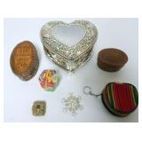 1083	ASSORTED BOXES INCLUDING MUSICAL JEWELRY, LEATHER, PILL, AND BOX WITH GLASS KISS