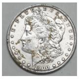 1069	1900 MORGAN SILVER DOLLAR