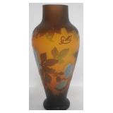 1007	CONTEMPORARY CAMEO ART GLASS VASE, APPROXIMATELY 13 IN H