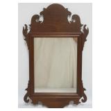 1039	COLONIAL WILLIAMSBURG MAHOGANY CHIPPENDALE STYLE MIRROR, APPROXIMATELY 12 IN X 20 IN