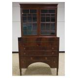 1141	ANTIQUE MAHOGANY FEDERAL PERIOD 2 PART SECRETARY DESK, HAVING A DOUBLE DOOR BOOKCASE TOP WITH I