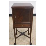 1168	MAHOGANY STAND, APPROXIMATELY 14 IN X 14 IN X 30 IN H