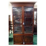 1177	KINDEL MAHOGANY *OXFORD* CHINA CABINET WITH INDIVIDUAL PANE GLASS DOORS, INTERIOR LIGHTING AND 
