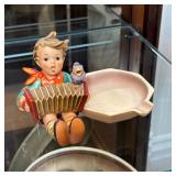 Hummel Figurine | Dimensions: h. 3.75 in