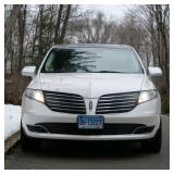 2019 LINCOLN MKT ELITE, 19k MILES, 7 PASSENGER SEATING - A single-owner car, garage kept, with a ver