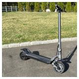 MERCANE WIDEWHEEL DUAL MOTER ELECTRIC SCOOTER *NEEDS WORK | The Mercane WideWheel electric scooter f