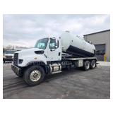2016 Freightliner Dumping Vac Truck