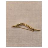 14k Gold Brooch With Diamond