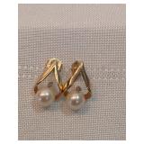 14k Gold Earrings With Pearls And Small Diamonds