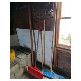 Shovels, Roof rake