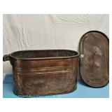 Antique copper wash boiler with fitted lid measures 30" x 14" x 10"
