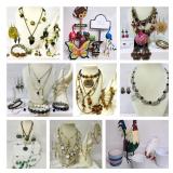 Love That Vintage!  Bidding ends 3/23