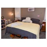 0572-Bedroom A