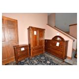 014-Some Highlights Yorkville Estate Sale