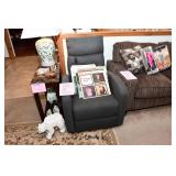 0399-Family Room