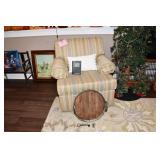 0589-Family Room