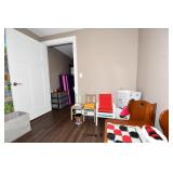 0858-Bonus Room