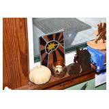 01 More Treasures Office (4)