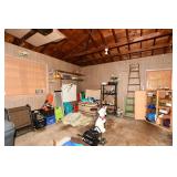 1012-Garage