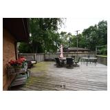 1083-Deck
