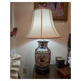 Porcelain Imari-style Vase Table Lamp (2)