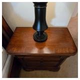 2 Nightstands
