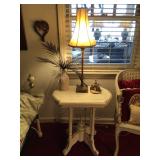 Shabby chic table 24”x16”x26”