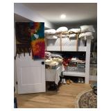 Lines, pillows, tablecloths, towels & shoes