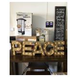 Decor & kitchen items 