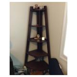 Corner shelf 