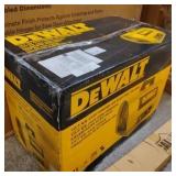 DeWalt 34,121 Btu/h 800 sq ft Forced Air Electric Portable Heater