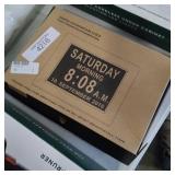 Day Calendar Clock