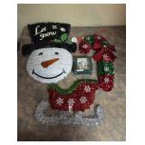 3 tinsel wall decorations
