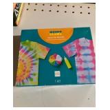Neon Tie-Dye Craft Kit - Mondo Llama