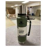 Stanley Classic Legendary Vacuum Bottle