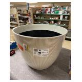 Vigoro 22in Indoor/Outdoor Planter