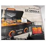 Blackstone Adventure Ready 2-Burner 22' Propane Griddle 