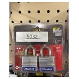 Master Lock 1-5/16 in. H X 1-9/16 in. W Laminated Steel Double Locking Exterior Padlock