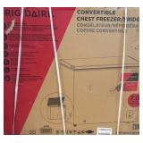Frigidaire 7-cu ft Garage Ready Manual Defrost Chest Freezer (Black)