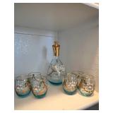 Vintage decanter liquor set